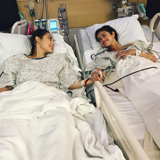 Selena Gomez ở tuổi U30: Tìm lại được nụ cười sau mối tình hết lòng với một người đàn ông - Ảnh 15. Selena Gomez ở tuổi U30: Tìm lại được nụ cười sau mối tình hết lòng với một người đàn ông - Ảnh 15.