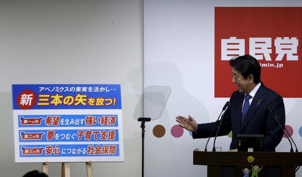 Di sản kinh tế đáng tự hào của ông Abe Shinzo - Ảnh 1.