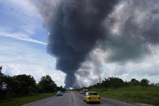 Hình ảnh kho dầu Cuba tan hoang sau vụ cháy kinh hoàng - Ảnh 12.