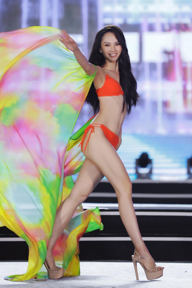 Mãn nhãn màn trình diễn bikini đẹp mắt của Top 20 Miss World Vietnam 2022 - Ảnh 10.