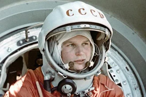 Nữ phi hành gia đầu tiên bay vào vũ trụ và chuyến hành trình nghẹt thở suýt không được trở về Trái đất bị giấu kín hàng chục năm  - Ảnh 2.