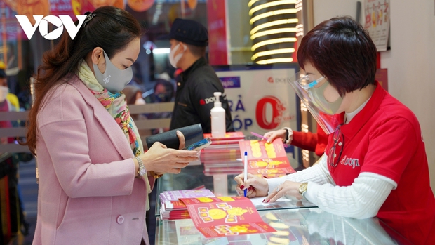 Người tiêu dùng tại Việt Nam mua 14 tấn vàng trong Quý 2/2022 - Ảnh 1.