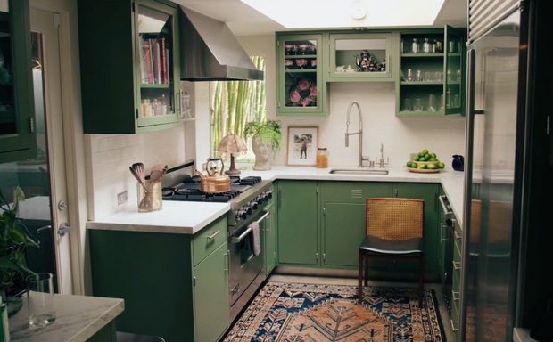 Những cách bổ sung màu sắc cho căn bếp nhà bạn - Ảnh 3.