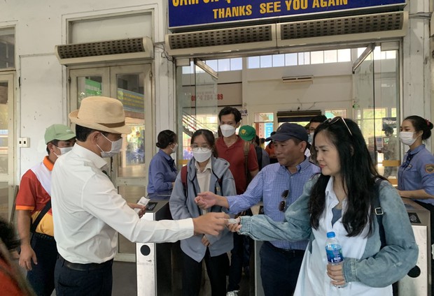 Lần đầu tiên có tour du lịch kết hợp tàu lửa, ô tô và buýt sông từ TP Hồ Chí Minh đi Đồng Nai - Ảnh 2.