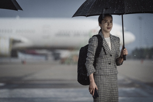 “Ảnh hậu Cannes” Jeon Do Yeon ở tuổi 50: Táo bạo trên màn ảnh, bình lặng trong hôn nhân - Ảnh 8.