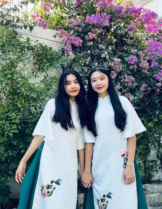 Hai con gái MC Quyền Linh được gọi là nữ thần đồng phục khi bắt đầu năm học mới - Ảnh 3.