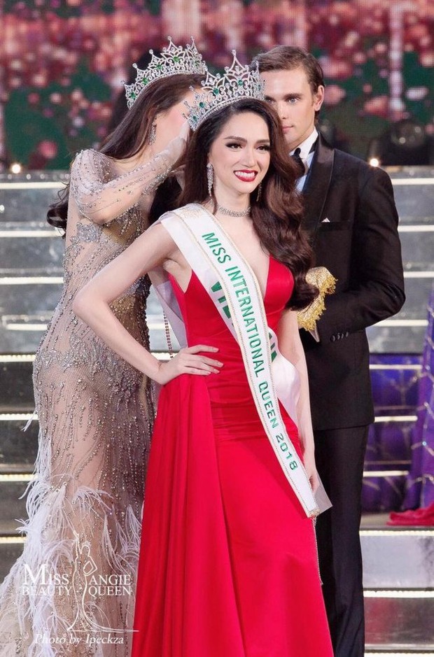 Người thầy mát tay gọi tên Võ Hoàng Yến: Mai Phương, Khánh Vân đều đăng quang Hoa hậu - Ảnh 6.