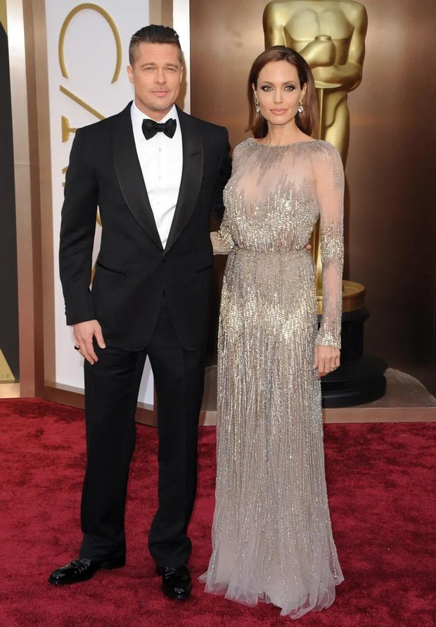 Lộ ảnh chụp thương tích của Angelina Jolie trong vụ xô xát với Brad Pitt trên máy bay - Ảnh 2.
