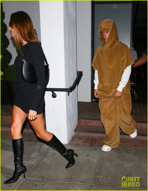 Vợ chồng Justin Bieber hẹn hò ăn tối lãng mạn sau phát ngôn về cuộc hôn nhân - Ảnh 3.