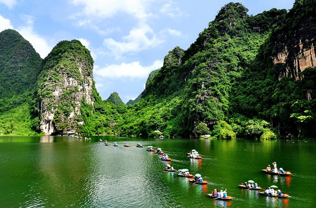 Tạp chí Travel and Leisure: Ninh Bình như vịnh Hạ Long trên cạn của Việt Nam - Ảnh 1.