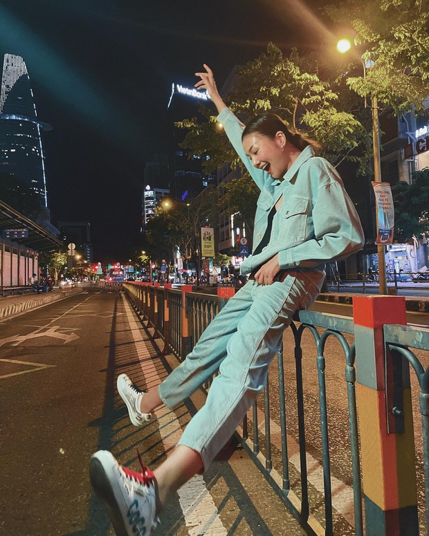 Kiểu quần jeans sao Việt diện nhiều nhất: Hack dáng hiệu quả hơn cả jeans ống rộng - Ảnh 8.