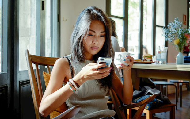 Cô gái từ chối lời yêu của chàng giám đốc và 3 cách nhận biết độ thật lòng của đàn ông qua tin nhắn - Ảnh 1.