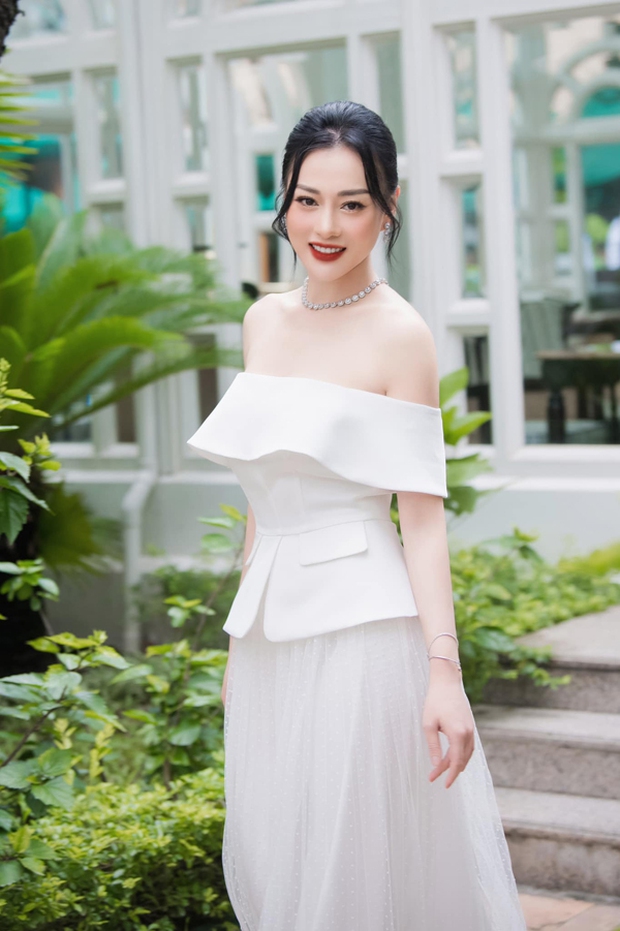 Phương Oanh sau Hương Vị Tình Thân: Nhan sắc ngày càng thăng hạng nhờ giảm cân - Ảnh 5. Phương Oanh sau Hương Vị Tình Thân: Nhan sắc ngày càng thăng hạng nhờ giảm cân - Ảnh 5.