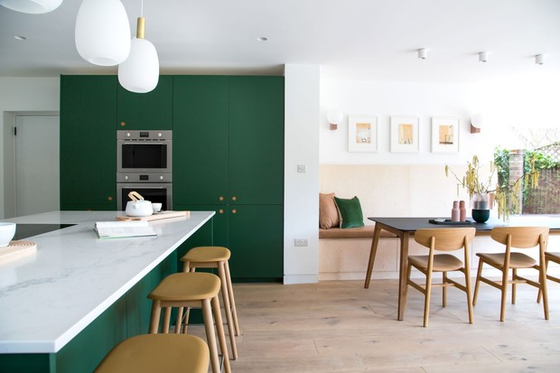 Những thiết kế nhà bếp với gam màu xanh lá khiến bạn không chê vào đâu được - Ảnh 14.