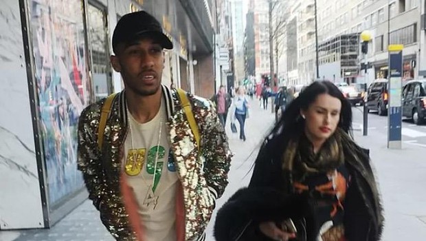 Aubameyang bị cướp có vũ trang xông vào nhà tấn công - Ảnh 2.