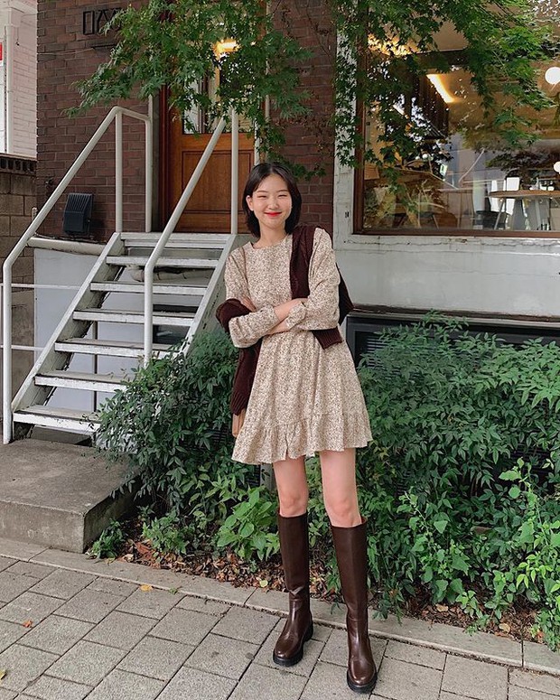 Blogger người Hàn mách bạn cách sắm đồ tông nâu ngày thu - Ảnh 1.