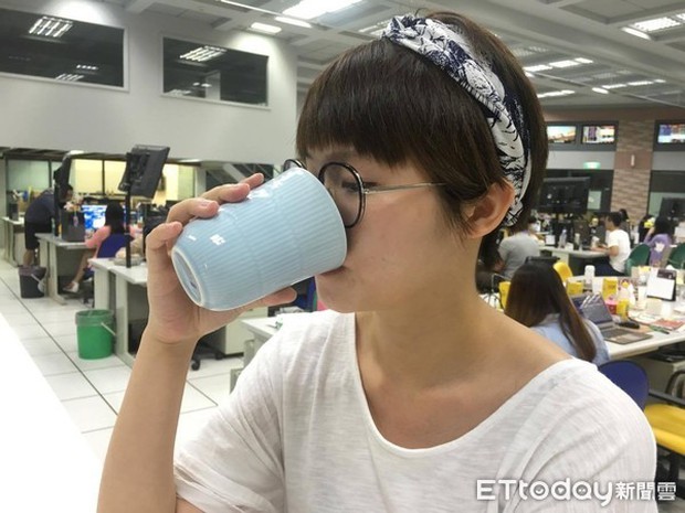Phụ nữ nên tiêu thụ 5 loại thực phẩm trước bữa ăn để làm sạch ruột và giảm cân nhanh - Ảnh 3.
