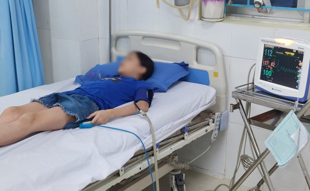 34 du khách bị ngộ độc thực phẩm ở Đà Nẵng đã đi đâu, ăn gì? - Ảnh 3. 34 du khách bị ngộ độc thực phẩm ở Đà Nẵng đã đi đâu, ăn gì? - Ảnh 3.