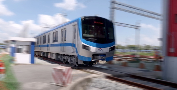 Ảnh, Clip: Đoàn tàu Metro ở TP.HCM lần đầu chạy thử - Ảnh 1.