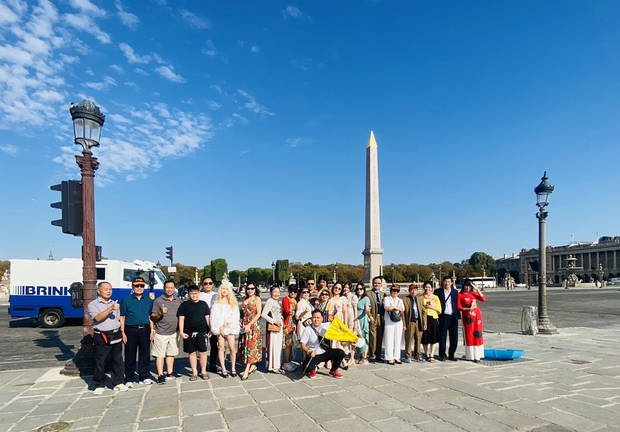 Doanh nghiệp làm tour châu Âu thấp thỏm lo sợ hiệu ứng domino - Ảnh 1. Doanh nghiệp làm tour châu Âu thấp thỏm lo sợ hiệu ứng domino - Ảnh 1.