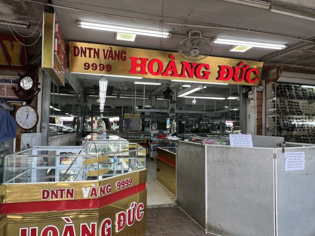 Một trong hai tiệm vàng tại Huế bị cướp đã mở cửa trở lại - Ảnh 1. Một trong hai tiệm vàng tại Huế bị cướp đã mở cửa trở lại - Ảnh 1.