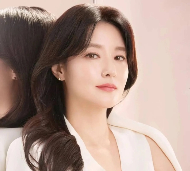 Sau 19 năm tạo cơn sốt, cuộc sống của nàng Dae Jang Geum Lee Young Ae ra sao ở tuổi 51? - Ảnh 4.