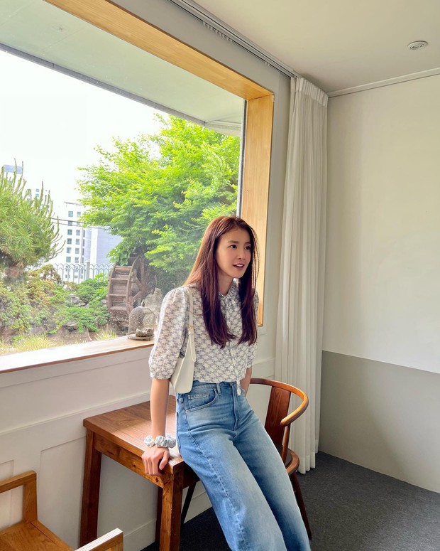 Sao Hàn 30+ rất chăm diện 5 món thời trang này, bảo sao luôn trẻ hơn tuổi thật - Ảnh 13.