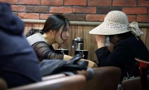  Trung Quốc bùng nổ dịch vụ thuyết phục người thứ 3 từ bỏ đàn ông đã có vợ  - Ảnh 1.
