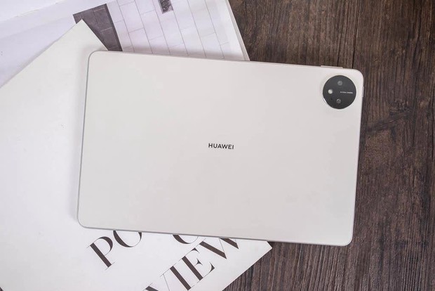 Ảnh thực tế Huawei MatePad Pro 11 inch: Thiết kế đẹp cùng màn hình viền siêu mỏng - Ảnh 18.