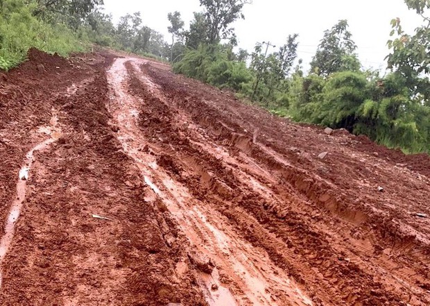 Nhiều nhà cửa, hoa màu ở Tây Nguyên bị ngập do mưa lũ - Ảnh 6.