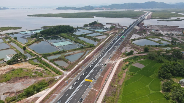 Chùm ảnh: Khánh thành cao tốc Móng Cái - Vân Đồn sau 500 ngày thi công - Ảnh 9.