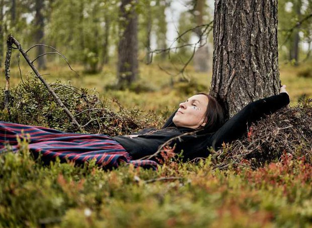 Cuộc thi ôm cây kỳ lạ ở Phần Lan - nơi con người được chữa lành bằng những cái ôm thiên nhiên vào lòng - Ảnh 16.