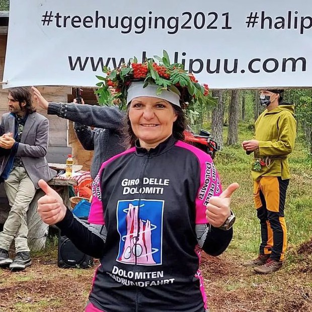 Cuộc thi ôm cây kỳ lạ ở Phần Lan - nơi con người được chữa lành bằng những cái ôm thiên nhiên vào lòng - Ảnh 11.