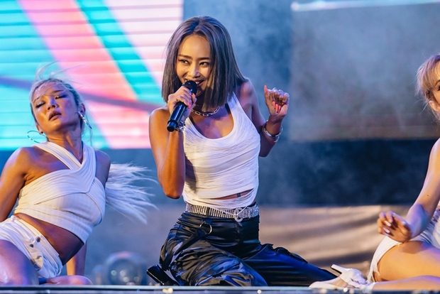 Hyolyn (Sistar) gây bão với loạt hit quen thuộc, Hoàng Thùy Linh và Đức Phúc diễn cực sung ở lễ hội âm nhạc Việt - Hàn - Ảnh 26.