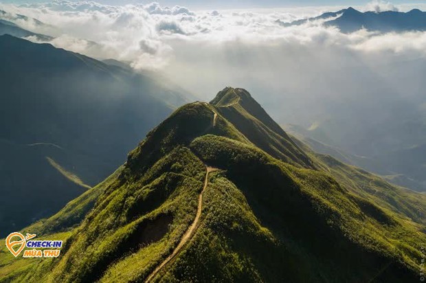 Ở Quảng Ninh  có một vùng núi cheo leo, được mệnh danh là 1 trong những nơi khó đi nhất Việt Nam - Ảnh 9.