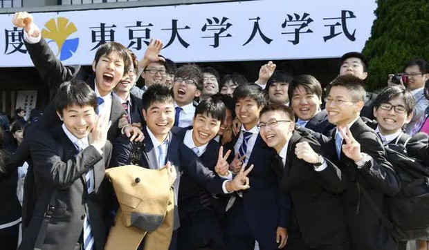 Có một nền giáo dục Nhật Bản đầy thú vị: Cấm dùng điện thoại, giáo viên không được mời học sinh ra khỏi lớp - Ảnh 5.