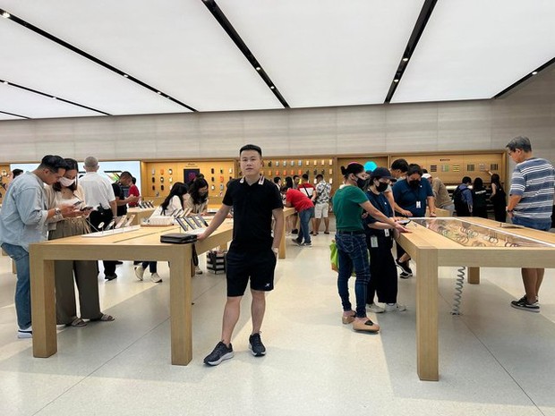 Người Việt sang Singapore, Thái Lan xếp hàng mua iPhone 14 có nguy cơ tay trắng ra về - Ảnh 2.