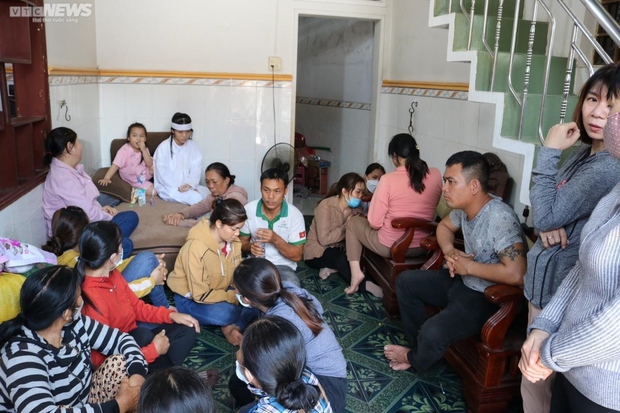 Sập tường 5 người chết ở Bình Định: Con chỉ ở với mẹ đêm nay nữa thôi - Ảnh 2.