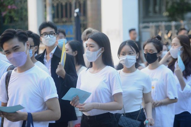 Có một khối ngành điểm chuẩn 2022 cao không tưởng, 27 điểm nhưng vẫn trượt ĐH là chuyện bình thường - Ảnh 1.
