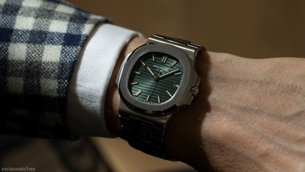 Bí mật nào núp sau Patek Philippe Nautilus, chiếc đồng hồ cửa sổ tàu biển có mức giá trên đỉnh cao phi lý? - Ảnh 1.