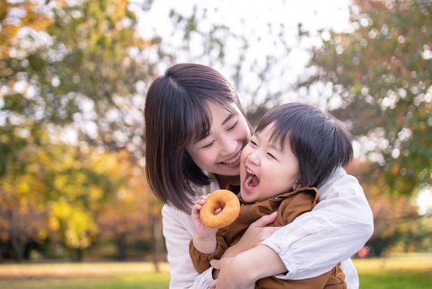 7 cách dạy con lòng biết ơn để trẻ sống lạc quan, hạnh phúc - Ảnh 3.