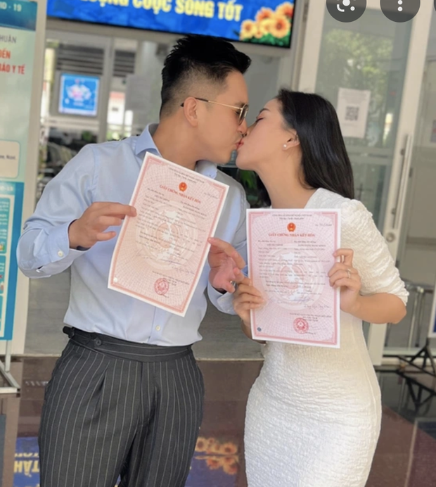 Diệu Nhi - Anh Tú và sao Việt tạo trào lưu khoe giấy đăng ký kết hôn - Ảnh 4.