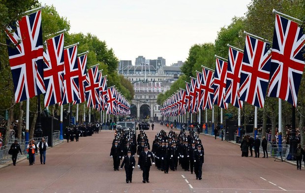 Vương quốc Anh tiễn biệt Nữ hoàng Elizabeth II - Ảnh 10.