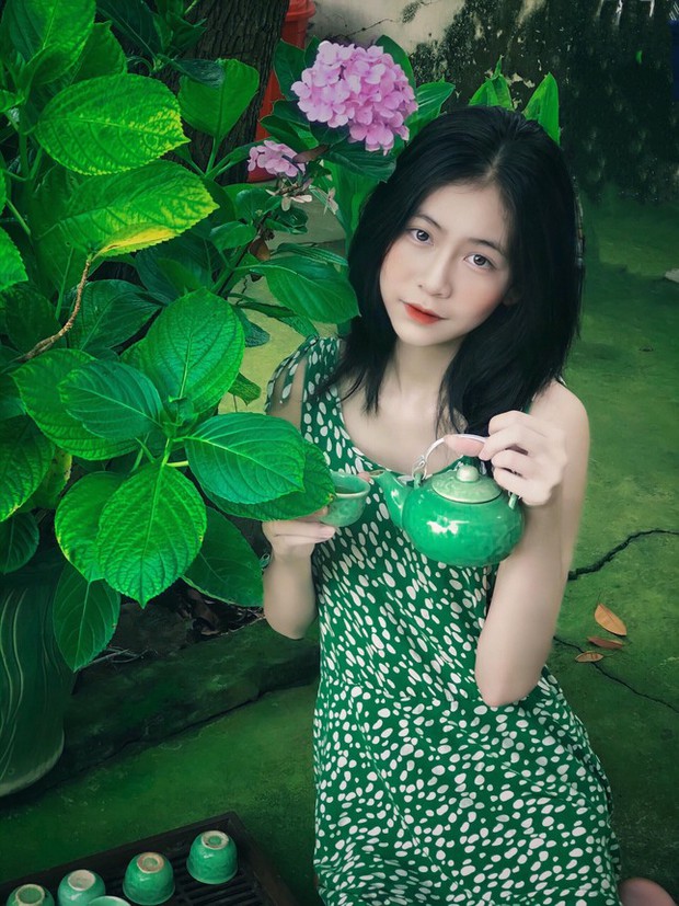 Nữ sinh 2K5 diện bộ đồng phục thể dục trường gây sốt cộng đồng mạng - Ảnh 6.