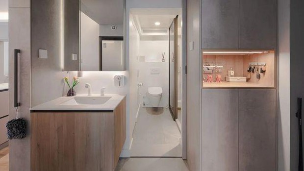 Loại bỏ 2/3 phòng ngủ, đôi vợ chồng biến căn hộ 64m2 thành nơi rộng rãi không tưởng - Ảnh 4. Loại bỏ 2/3 phòng ngủ, đôi vợ chồng biến căn hộ 64m2 thành nơi rộng rãi không tưởng - Ảnh 4.