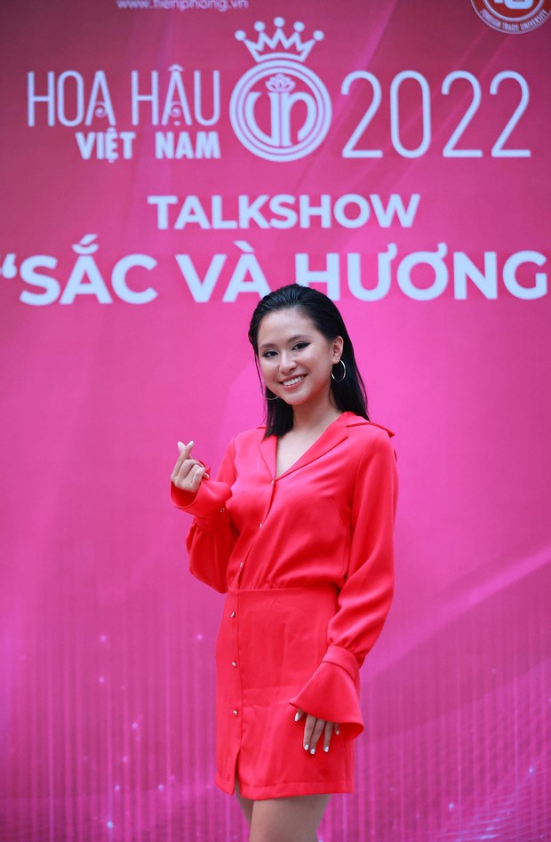 Đỗ Thị Hà mặc nổi bật khi đi tìm Hoa hậu Việt Nam 2022 - Ảnh 3. Đỗ Thị Hà mặc nổi bật khi đi tìm Hoa hậu Việt Nam 2022 - Ảnh 3.