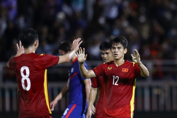 Successful debut, what future for young Vietnamese stars in AFF Cup?  - Photo 3.