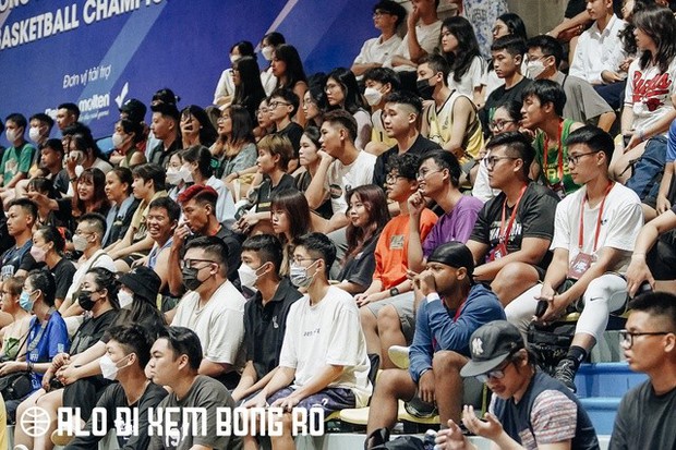 Giới trẻ đổ xô đến lễ hội bóng rổ miễn phí lớn nhất Hà Nội - Ảnh 4.