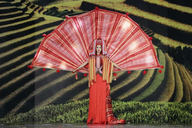 Những bộ trang phục văn hóa dân tộc ấn tượng tại Miss Grand Vietnam 2022 - Ảnh 11.