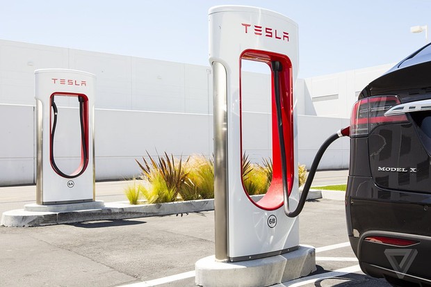 Muốn xe điện thành công ở Mỹ và châu Âu, VinFast phải vượt qua Tesla ở vấn đề này - Ảnh 2.
